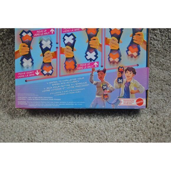 Mattel Games Crossed Signals‎ Handheld Electronic Dueling Game Kids Adults Gift - Picture 6 of 9